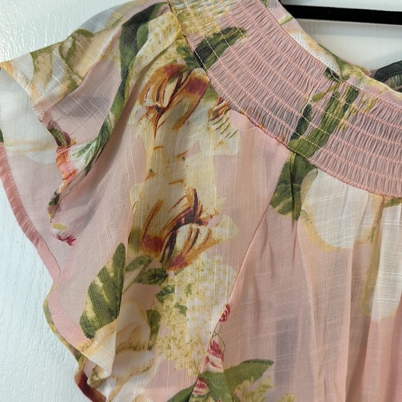 Herve Bernard Floral Smocked Short Sleeve Top - Picture 4 of 5